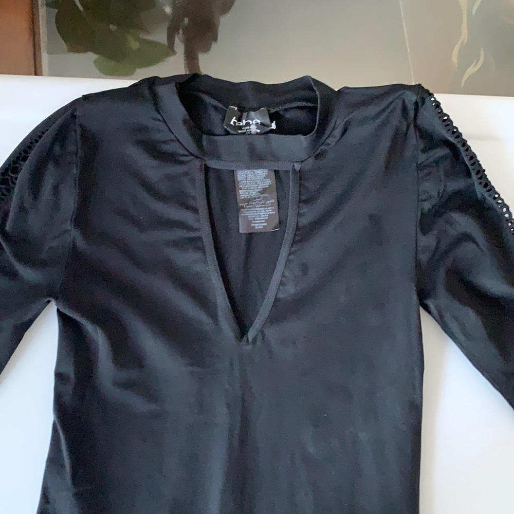 BEBE NEW black dress with V neck